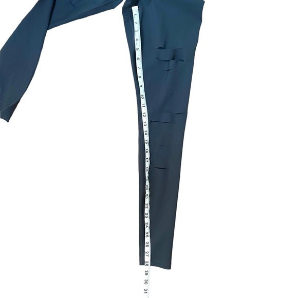 ALO Yoga High Waisted Ripped Warrior Leggings- Anthracite Charcoal Grey - Picture 11 of 11